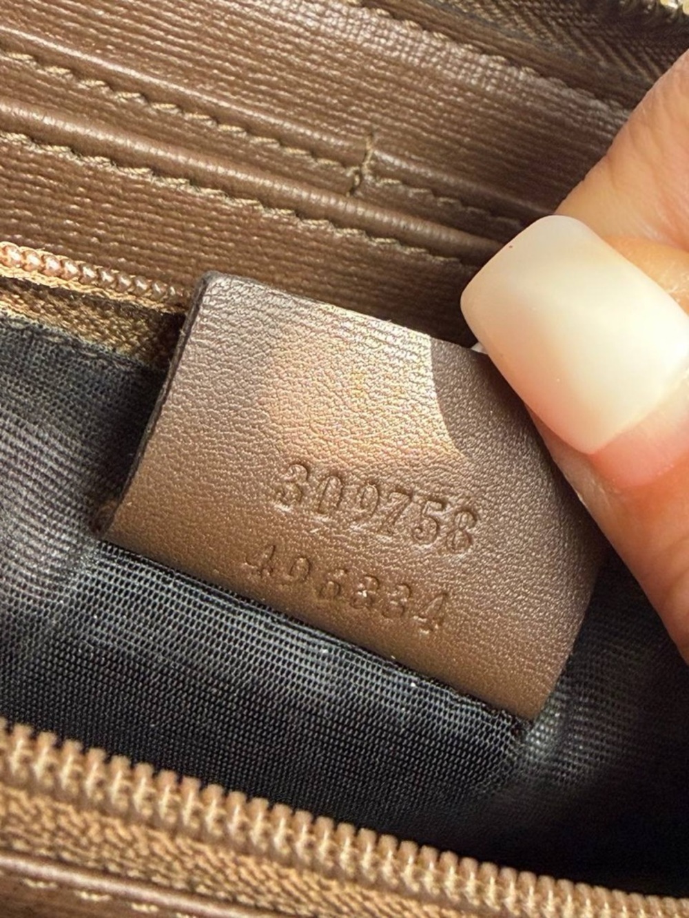 Gucci GG Supreme Monogram Coated Canvas Zip Wallet - Picture 13 of 13